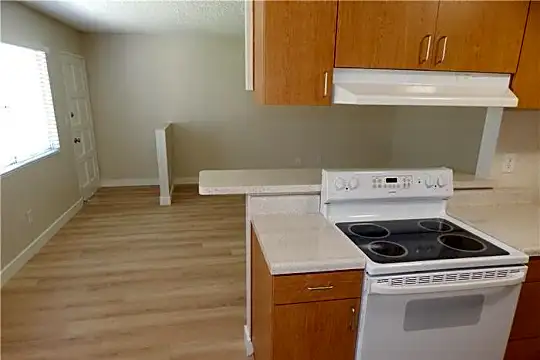 13133 Le Parc Blvd Photo 2