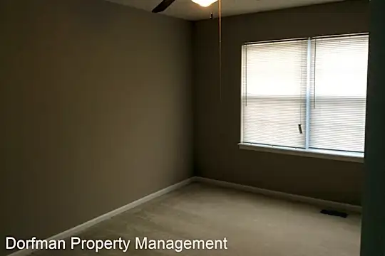 13828 Wabash Dr Photo 2