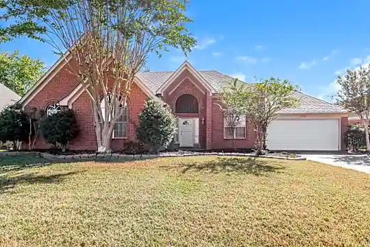 1338 Wolf Ridge Dr Photo 1
