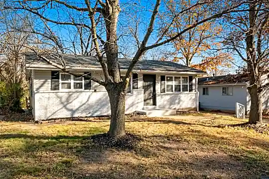 10110 Green Valley Dr Photo 1