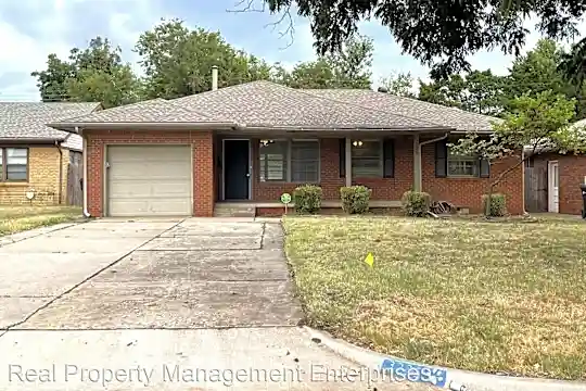 2225 NW 50th St Photo 1
