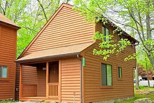 506 English Ct Photo 1