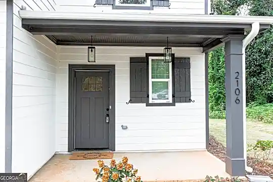 2106 Park Terrace Photo 1