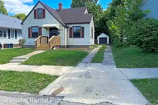 910 19th St Photo 1