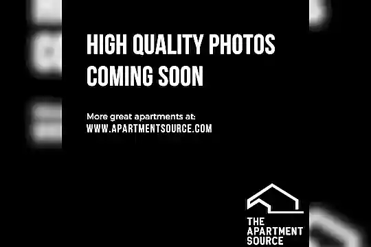 5851 N Winthrop Ave Photo 2