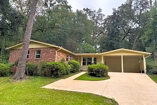 505 Coldstream Dr Photo 1