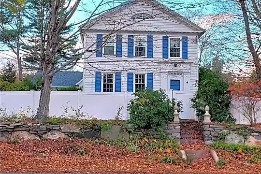 1 Cedar Swamp Rd Photo 1