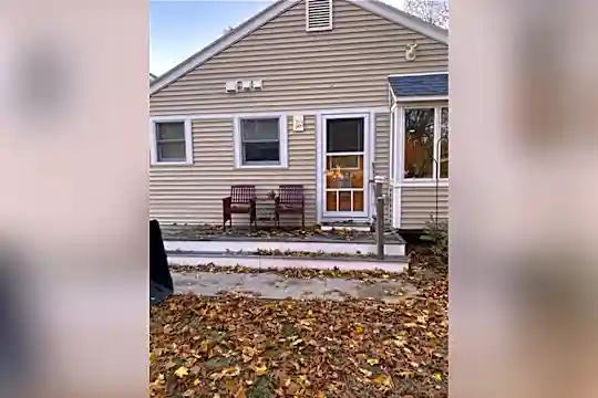 149 Riverside Dr Photo 2