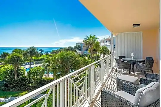 8870 N Sea Oaks Way #306 Photo 2