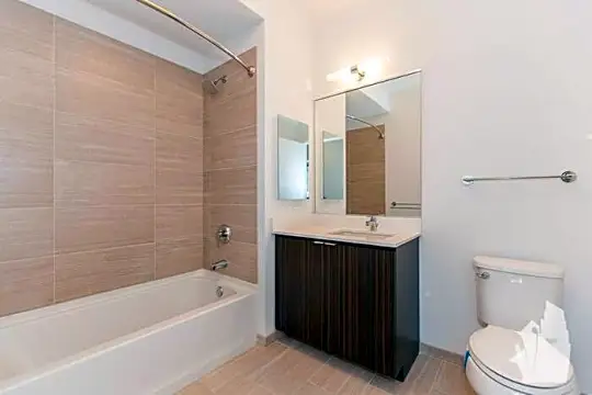 201 N Garland Ct Photo 2