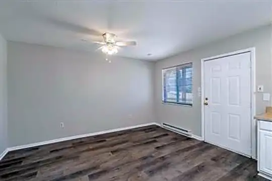 407 Fourth St Photo 1