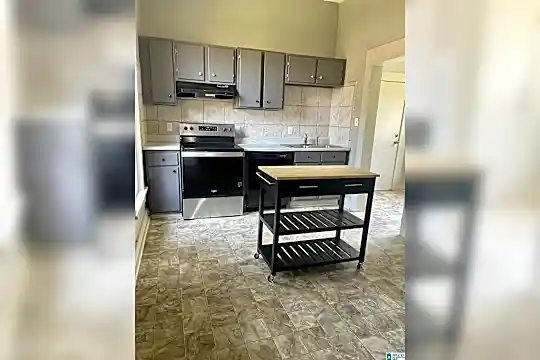231 47th Pl N Photo 2