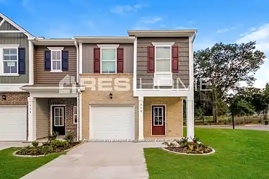 1035 Simmons Trace Photo 1