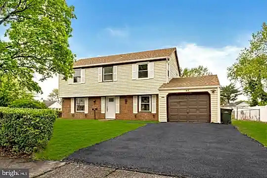 55 Barrington Ln Photo 1