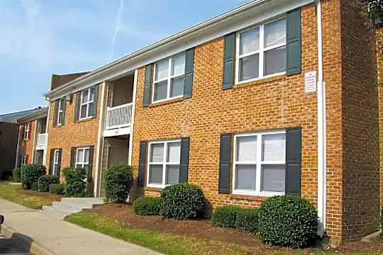 Forest Cove Apartments Photo 1