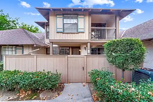 444 S Tustin St Photo 1