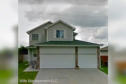 7311 Whitewater Ln Photo 1