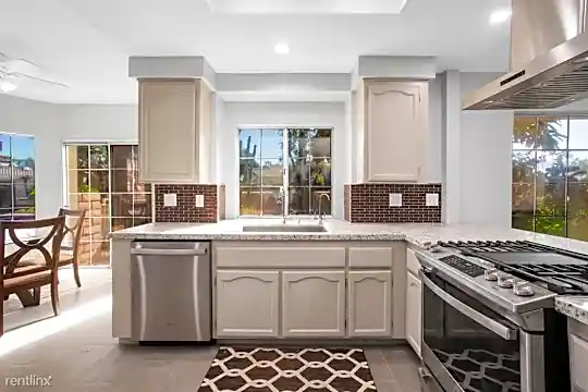 43500 Via Magellan Dr Photo 2