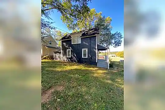 9 Hillside Ave Photo 1