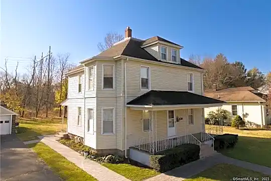 84 Wilbur St Photo 2