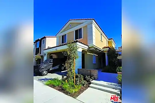 7589 Botany St Photo 1