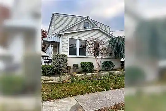 40 Lenox Ave Photo 1