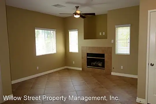 26348 Arboretum Way Photo 1