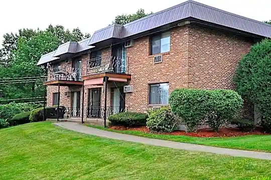 11 Strawberry Bank Rd #1 Photo 1