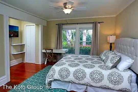 104 Chapala St Photo 2