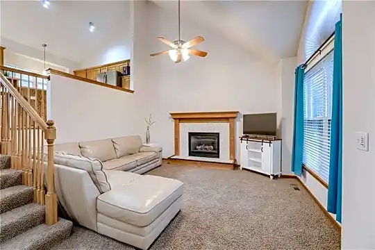 33046 W 88th Terrace Photo 1