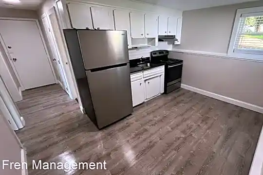 12 Perry St Photo 1