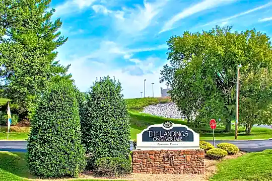 The Landings on Silver Lake Photo 1