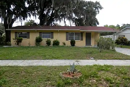 2230 Rohr Dr Photo 1
