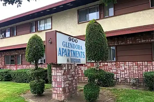 Glendora Apartments Photo 2