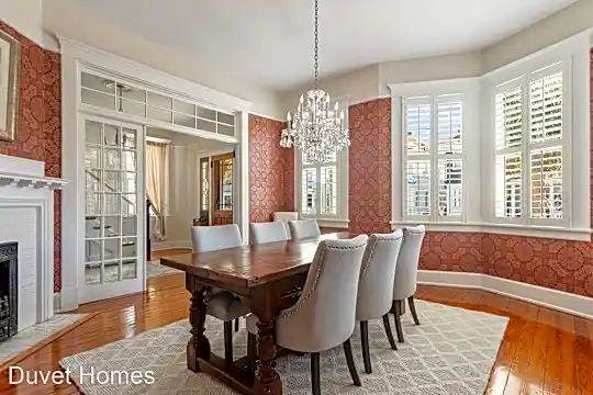 5 Colonial St Photo 2