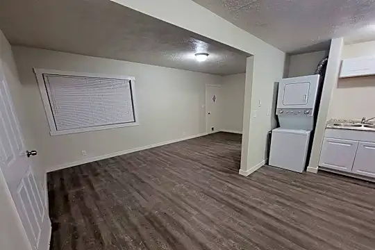 3551 Jason Ave Photo 1