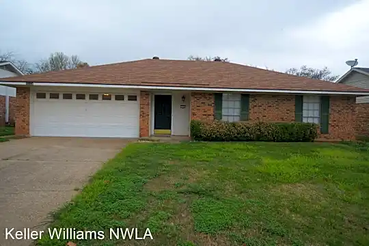 114 Napoleon Dr Photo 1