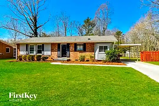 2703 Wynnewood Drive Photo 1