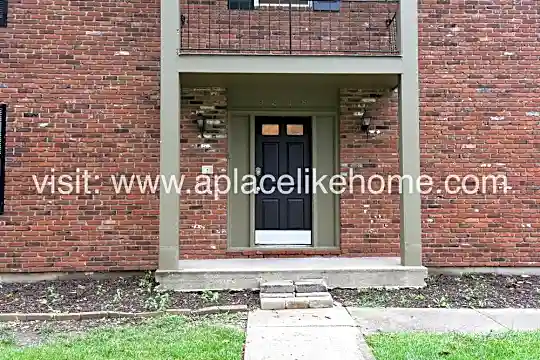 9318 Bluejacket St Apt 3 Photo 2