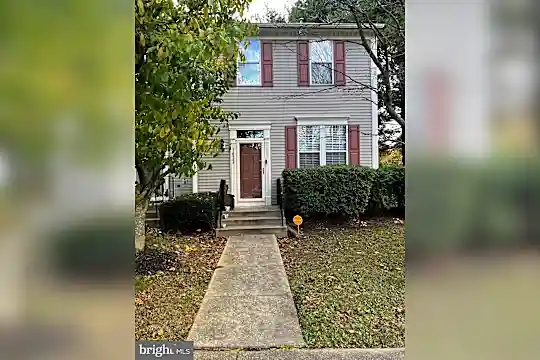 1022 Westlake Dr Photo 1
