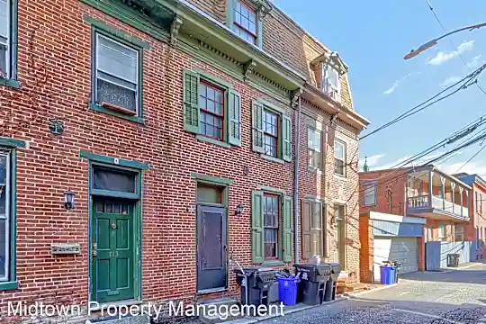 711 Prince St Photo 1