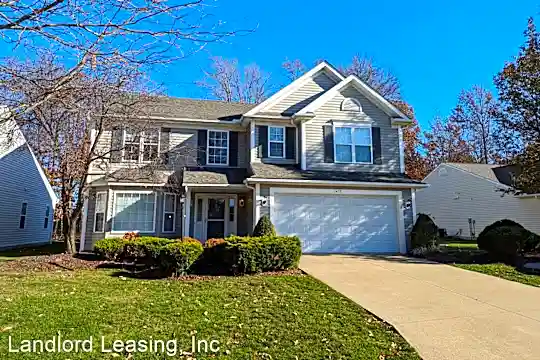 1457 Hollow Wood Ln Photo 1