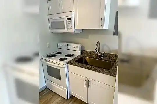 514 Sunset Ave NW Photo 2