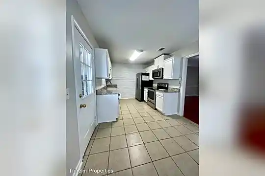 113 Bradford Pl Photo 2