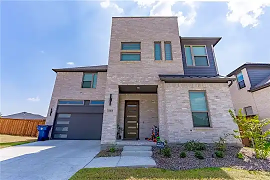 13165 Scissortail Dr Photo 1