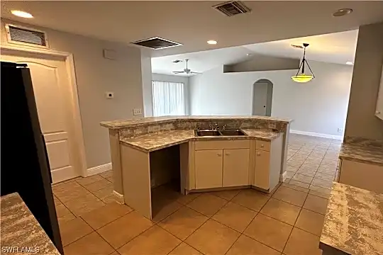 349 Ranch Ave Photo 2