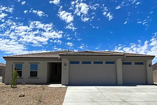 3620 Oak Cliffs Ave Photo 1
