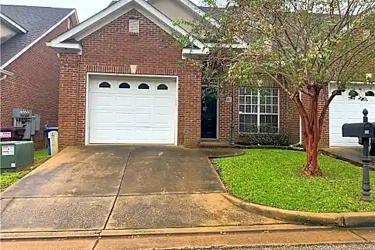211 West Dr #37 Photo 1