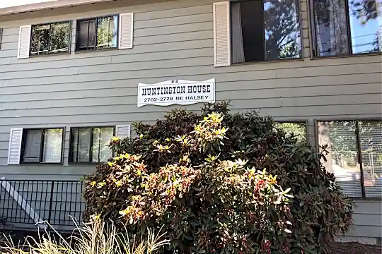 Huntington House Photo 2