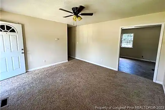 3893 Cumberland Rd Photo 2
